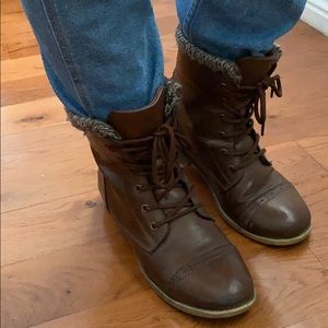 Boots brown
